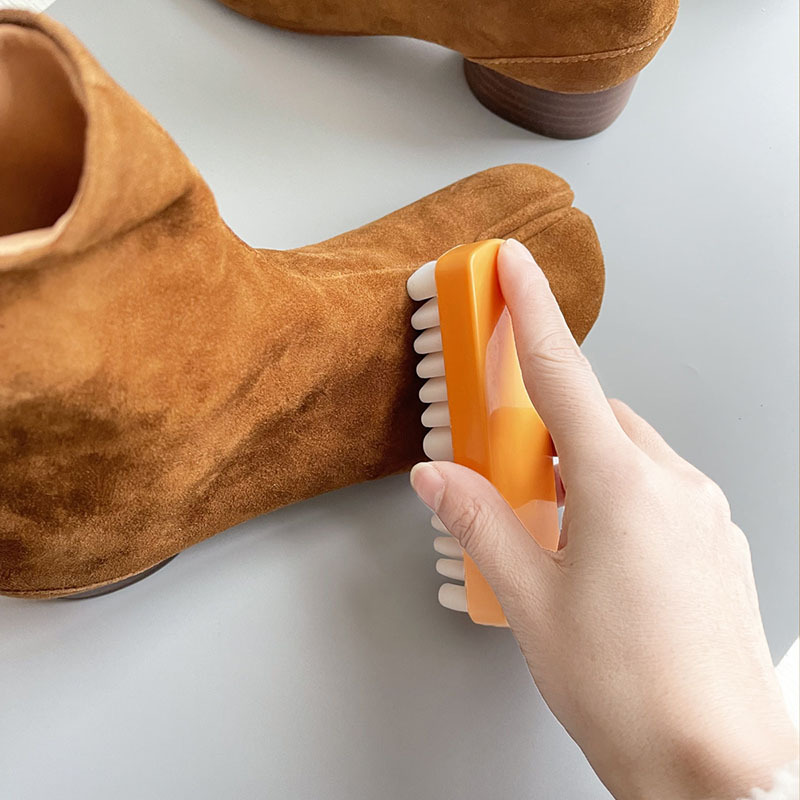Szczotka skórzana do zamszowyc – Sneaker Cleaner recenzja i cena